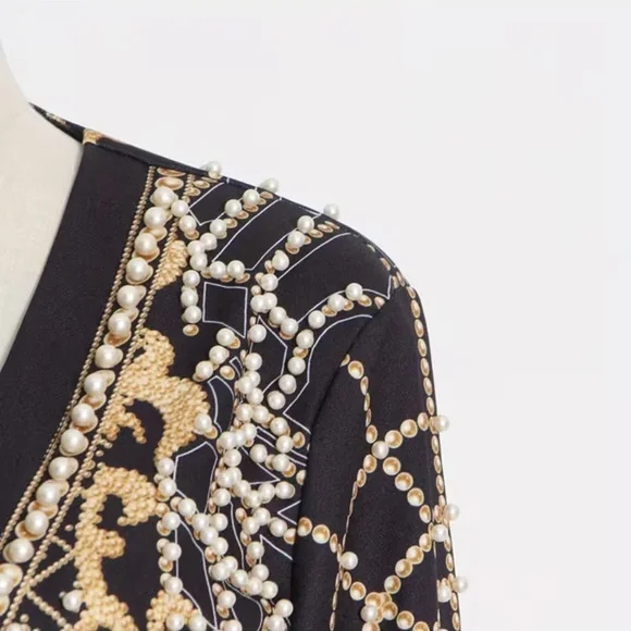 Elegant Black Blazer with Gold and Pearl Details Size M/L - Picture 6 of 7